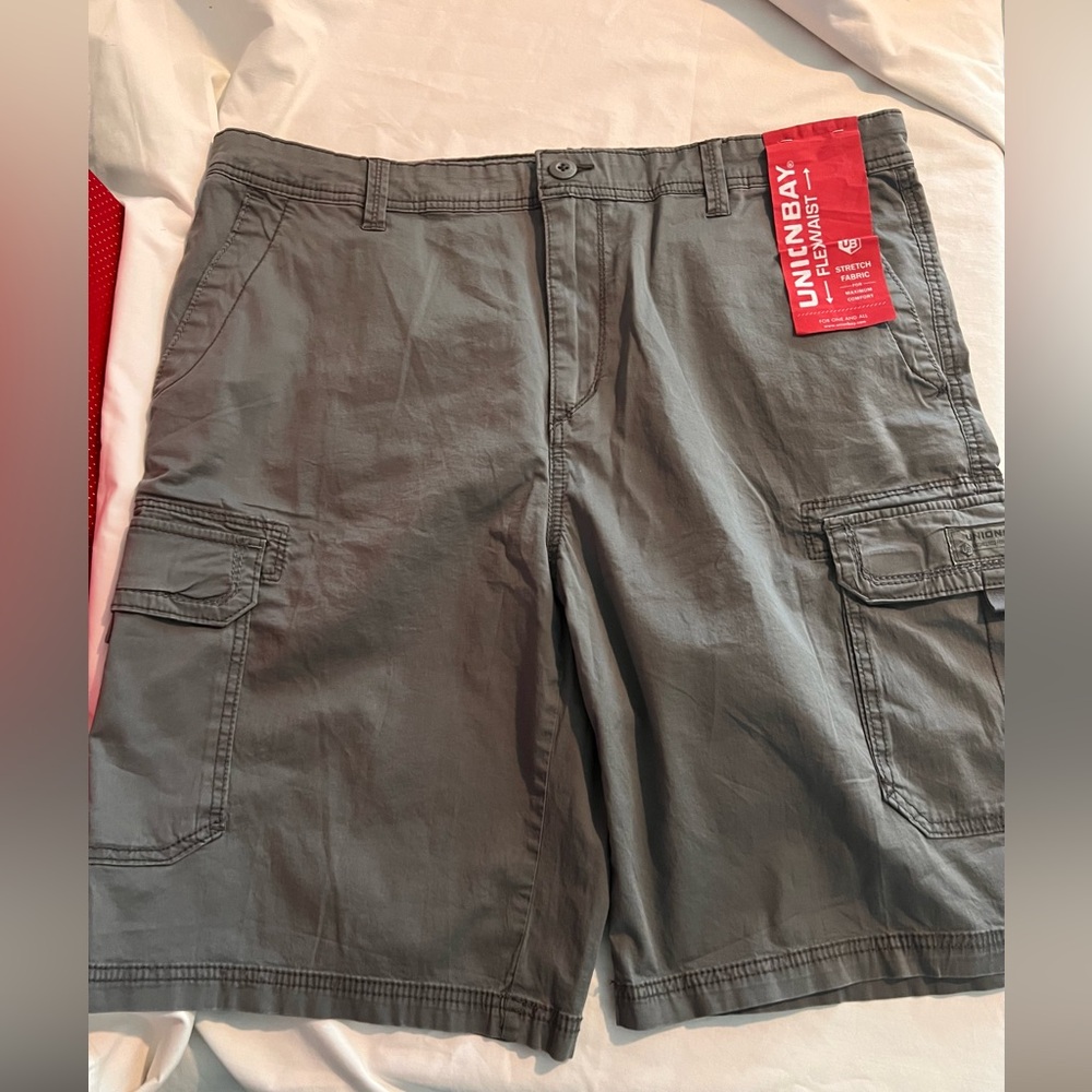 NWT GREY UNIONBAY FLEX WAIST STRETCH FABRIC CARGO SHORTS